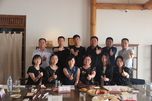 第一期弘毅私董会大合照 (1).JPG